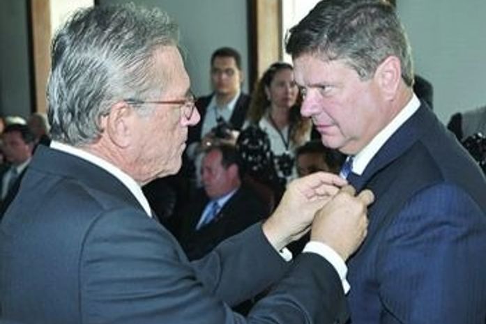 Ex-governador Teotonio divulga nota de pesar pelo falecimento de Alexandre Toledo