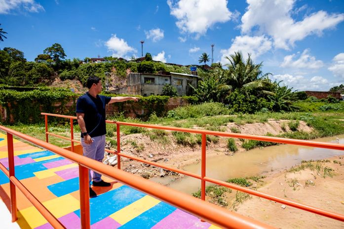 Vice-prefeito e titular da Seminfra visita nova ponte do Riacho do Silva