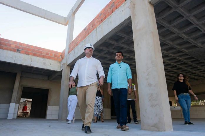 Prefeito Luciano amplia a rede municipal com a construção de 14 novas unidades de ensino