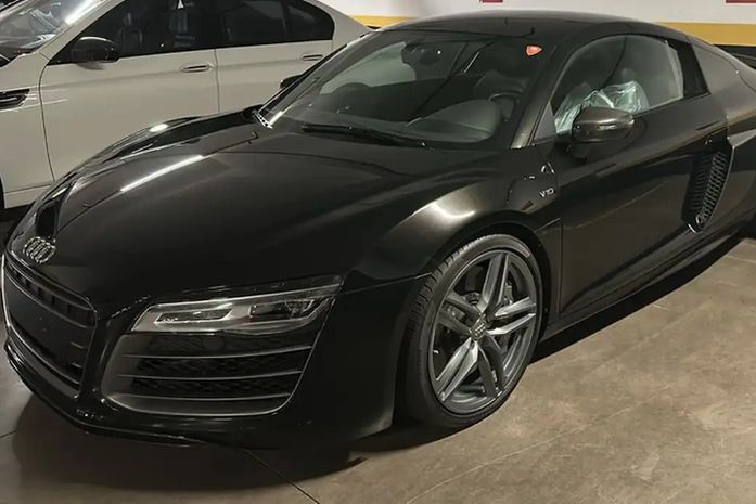 PF apreende carros de luxo em operação contra Careca do INSS