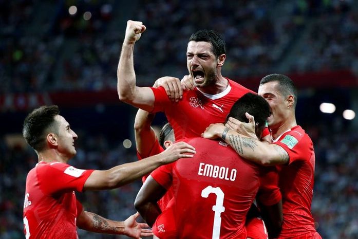 Suíça vence a Costa Rica por 1 a 0
