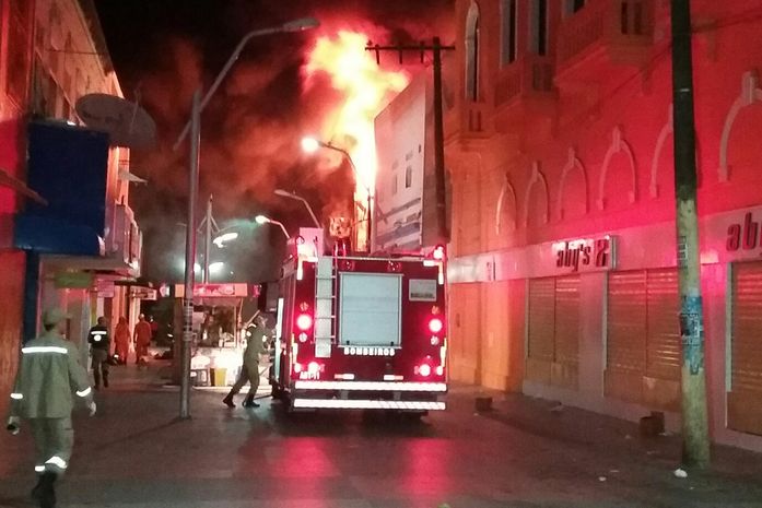 Incêndio no Centro de Maceió