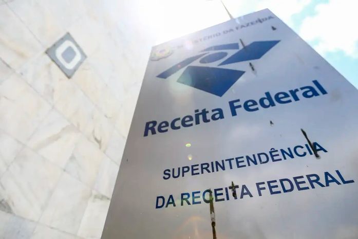 Auditores da Receita aceitam bônus progressivo e encerram greve