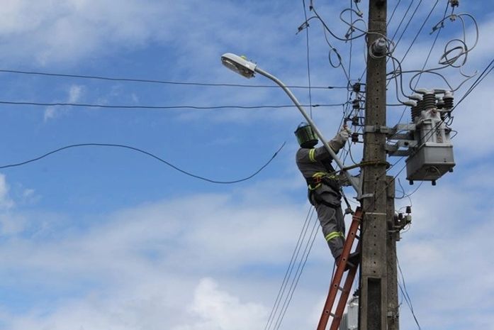 Com inadimplência de R$ 185 milhões, Eletrobras realiza cortes em todo o Estado