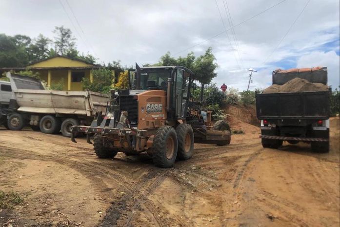 Prefeitura de Santana do Mundaú realiza melhorias nas estradas da zona rural