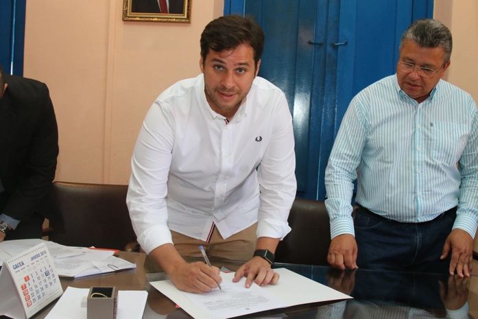 Reforma Administrativa: Prefeito Cacau vai reduzir mais de R$ 7 milhões em cargos comissionados