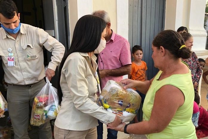 MVV beneficia mais de 100 famílias com 3 toneladas de alimentos e kits de limpeza