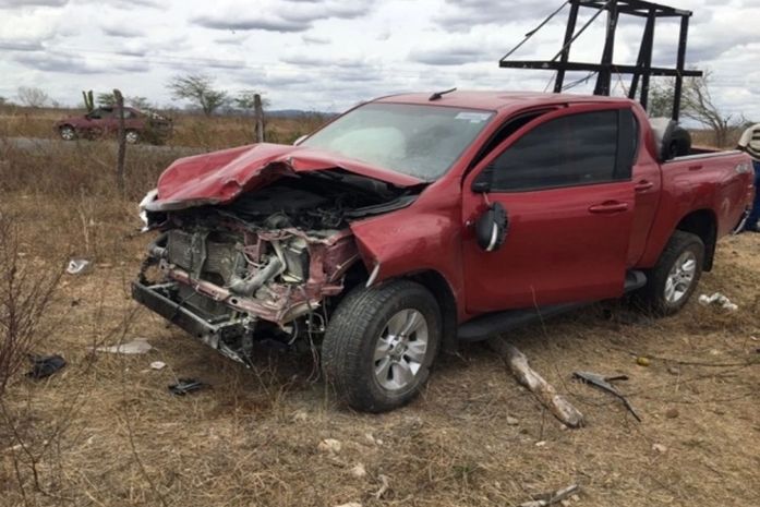 Carroceira morre após colidir com Hillux na AL-220
