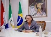 Tia Júlia se reunirá com Sinteal na terça-feira (20) e deve anunciar novos investimentos em Educação

