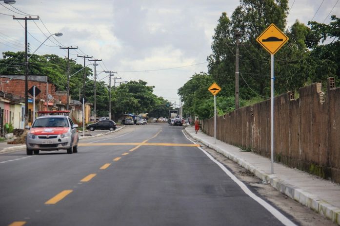 Avenida Paulo Holanda