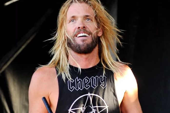 Foo Fighters: baterista Taylor Hawkins morre 2 dias antes de show no Lolla