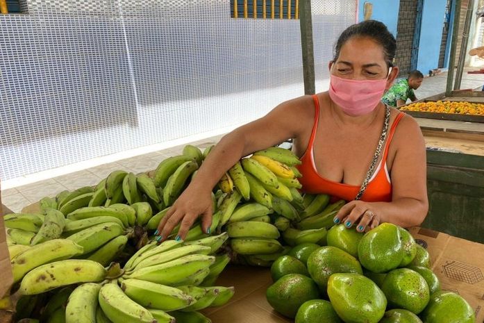 Comerciantes do Benedito Bentes ganham novo local para comercializar mercadorias