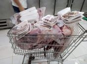 Carnes e laticínios: Vigilância Sanitária apreende 370kg de alimentos fora da validade em supermercados e frigoríficos da capital