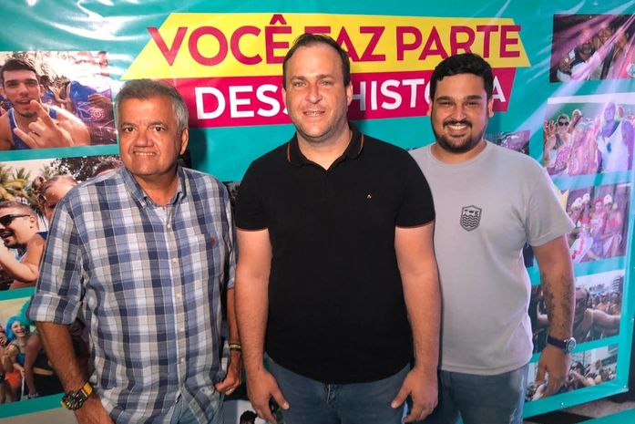 Bloco Pecinhas de Maceió e portal Maceió 40 Graus inauguram Central do Carnaval no Maceió Shopping