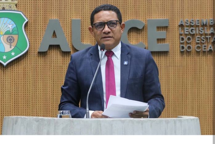 Júlio Cezar exalta legado do Dr. Valdester Júnior em homenagem no Ceará