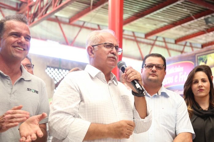 Prefeito de Arapiraca assina ordem de serviço para obra de recuperação do Mercado Público
