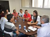 Prefeito George Clemente se reúne com jovens do Nuca para iniciar o projeto do Núcleo