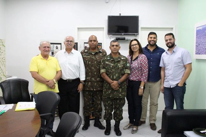 Teófilo empossa novo chefe da Defesa Civil que terá missão com o Exercito Brasileiro