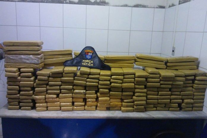 Maior parte da droga foi apreendida na casa do acusado