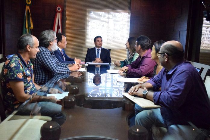 Entidades de AL preparam “banquetaço” em protesto contra extinção do Consea