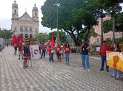 Manifestantes cobram contratação de 98 mil moradias do Minha Casa, Minha Vida em ato no Centro