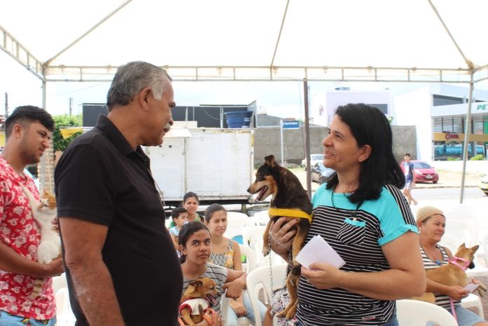 Com apoio do deputado Tarcizo Freire Ação Social Pet e Cidadania é realizada em comunidade arapiraquense