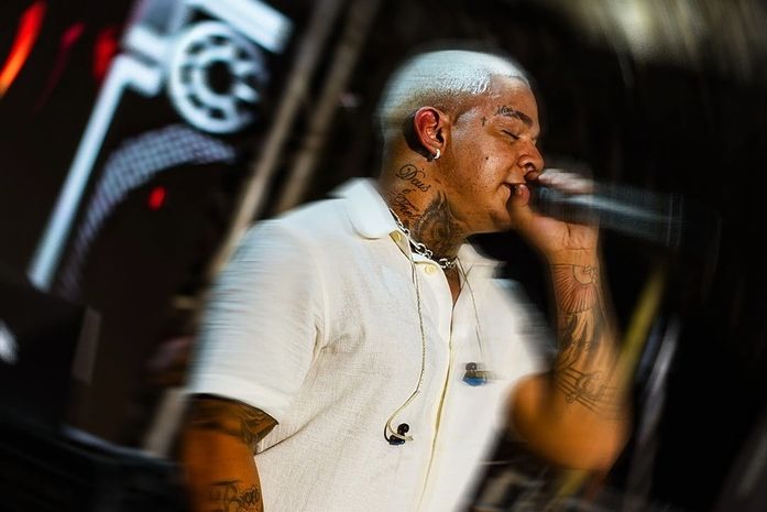 Aldair Playboy celebra trajetória musical e promete agitar Maceió com show imperdível