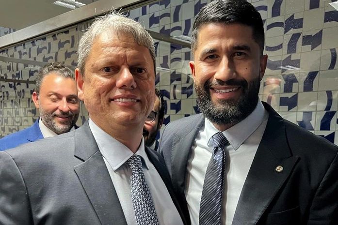 Deputado Federal Delegado Fabio Costa participa de reunião com o Governador de São Paulo, Tarcísio de Freitas
