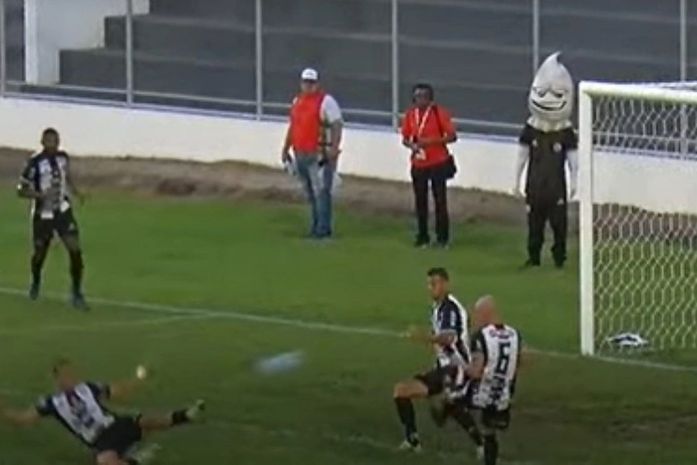 Cruzeiro vence o ASA por 2 a 0 e assume liderança do grupo A-4