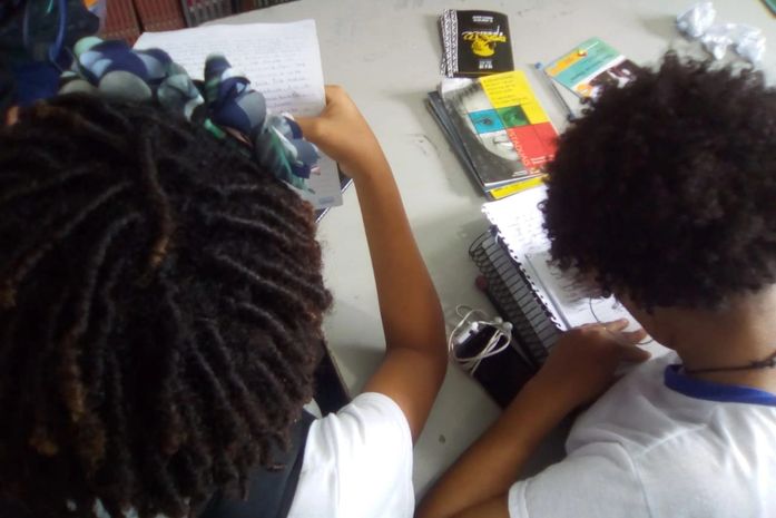 Instituto Raízes de Áfricas promove Oficina de Poesia, em Escola Estadual.