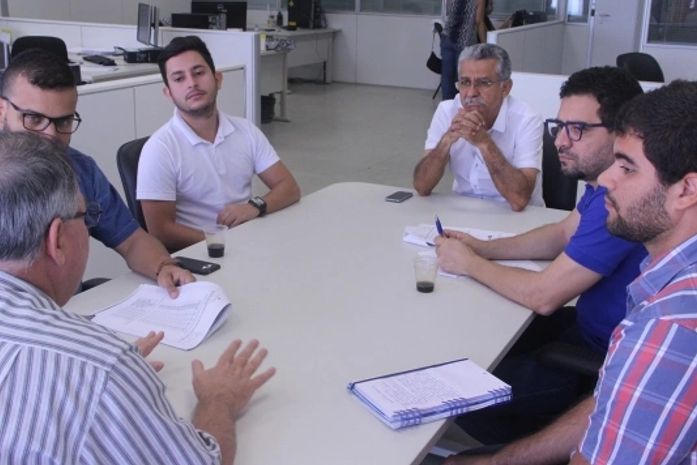 Detran firma parceria com Eletrobrás para reduzir índice de abalroamento de postes