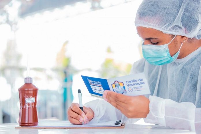 Maceió vacina contra Covid-19 neste feriado com Corujão em quatro pontos