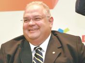 Omar lança será candidato ao governo de AL