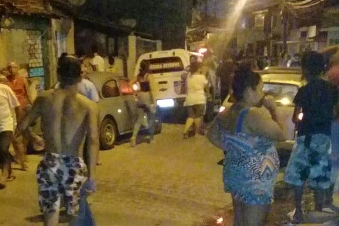 Idoso é atingido por bala perdida durante tentativa de homicídio