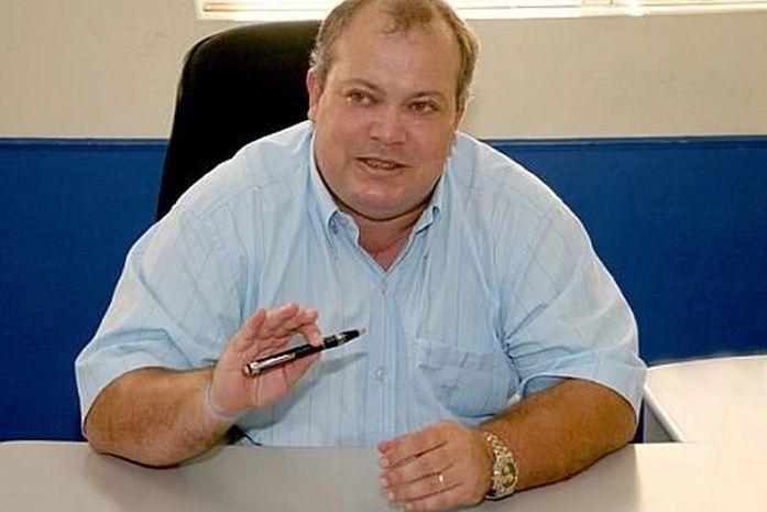 Prefeito Jarbas Maya de Omena (PSDB)