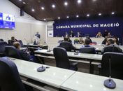 Vereadores pedem demolição de prédio  abandonado