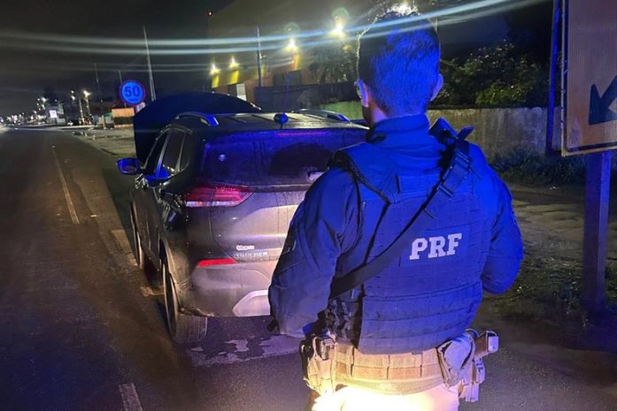 Carro roubado em Recife é recuperado com sinais adulterados em Rio Largo