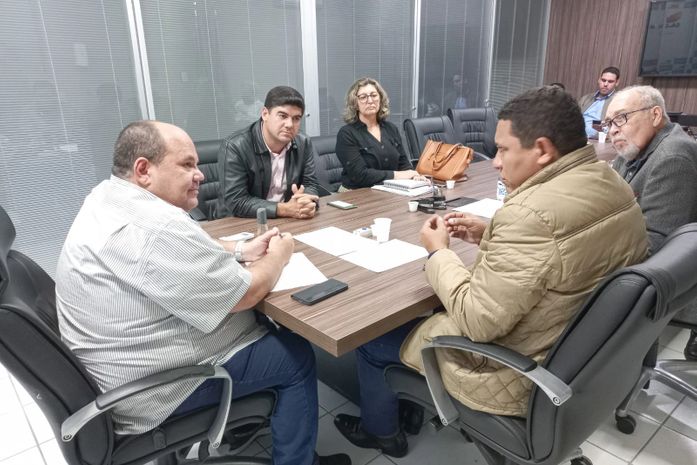 Júlio Cezar e Gustavo Pontes alinham maratona de cirurgias para Palmeira e região