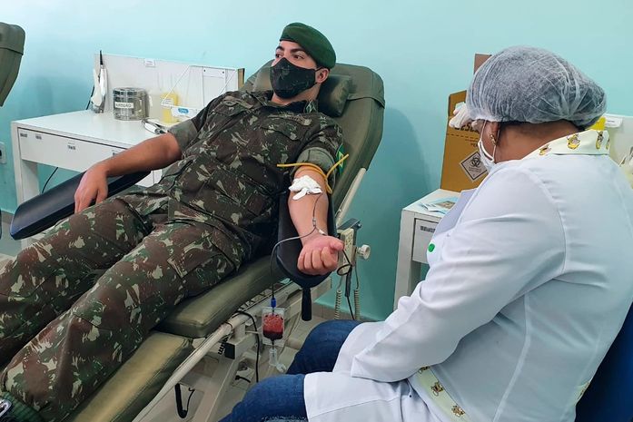 Em Maceió, militares do Exército realizam doação voluntária de sangue