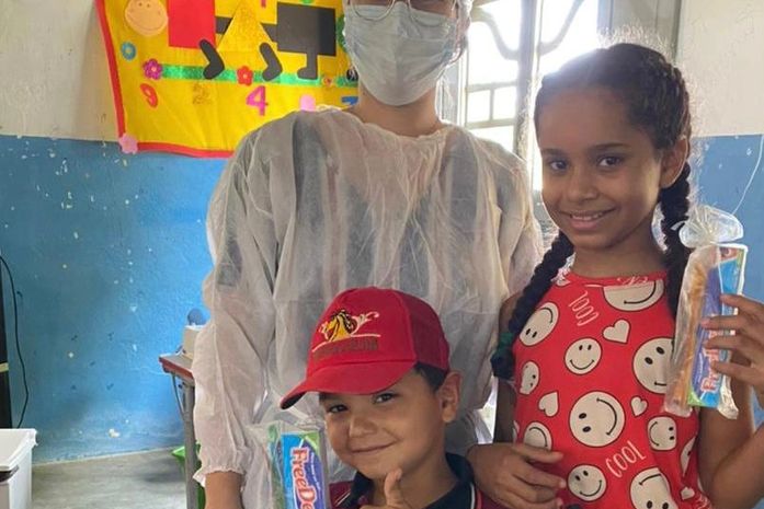 Programa Saúde na Escola entrega kits de higiene bucal em Santana do Mundaú
