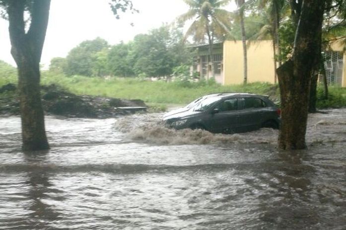 Campus da Ufal alagado