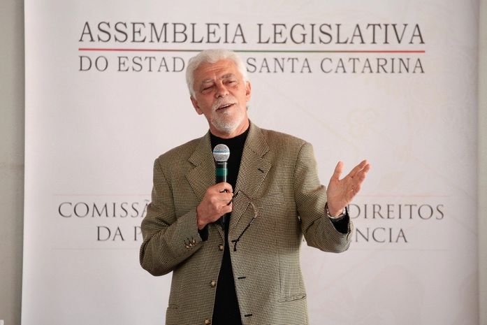 Universo azul: 1º Sensse Day vem com 12h de debate sobre autismo