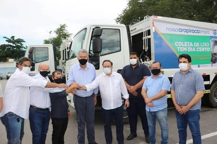 Depois de destinar R$ 22 milhões em emendas para Arapiraca, Paulão entrega 2 compactadores