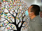 Após ficar 63 dias internado e se recuperar da Covid-19, vendedor retorna ao HEA para agradecer equipe que salvou sua vida