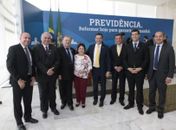Prefeitos: sempre com o pires na mão e nunca acordam para o federalismo