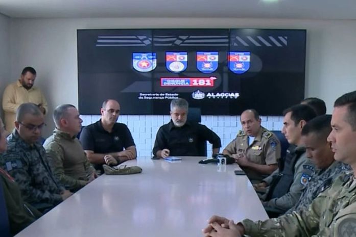 Cinco são presos, fuzil, granada e drogas apreendidos durante operação em Rio Largo