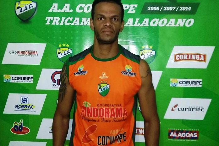 Zagueiro, Cosmo Alagoano, chega para suprir a ausência de Edson Veneno que passou por cirurgia