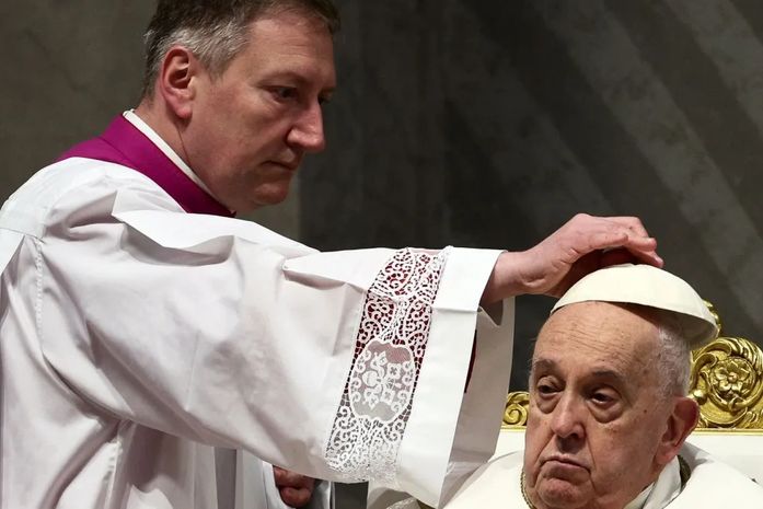 Com aparência saudável, papa Francisco inicia programação agitada para Páscoa