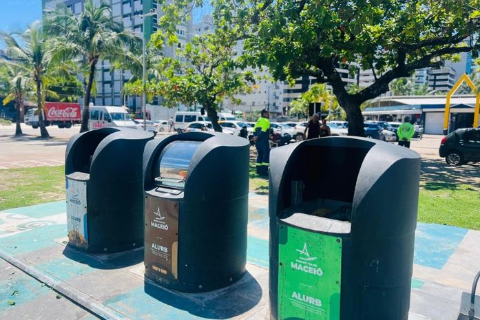 Vândalos causam danos às lixeiras subterrâneas da orla da Pajuçara