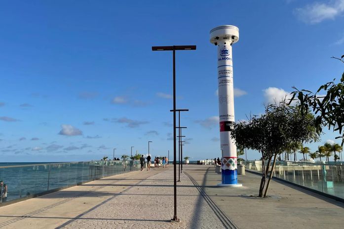 Marco dos Corais: homem danifica câmera de monitoramento, foge, retorna local do fato e termina preso